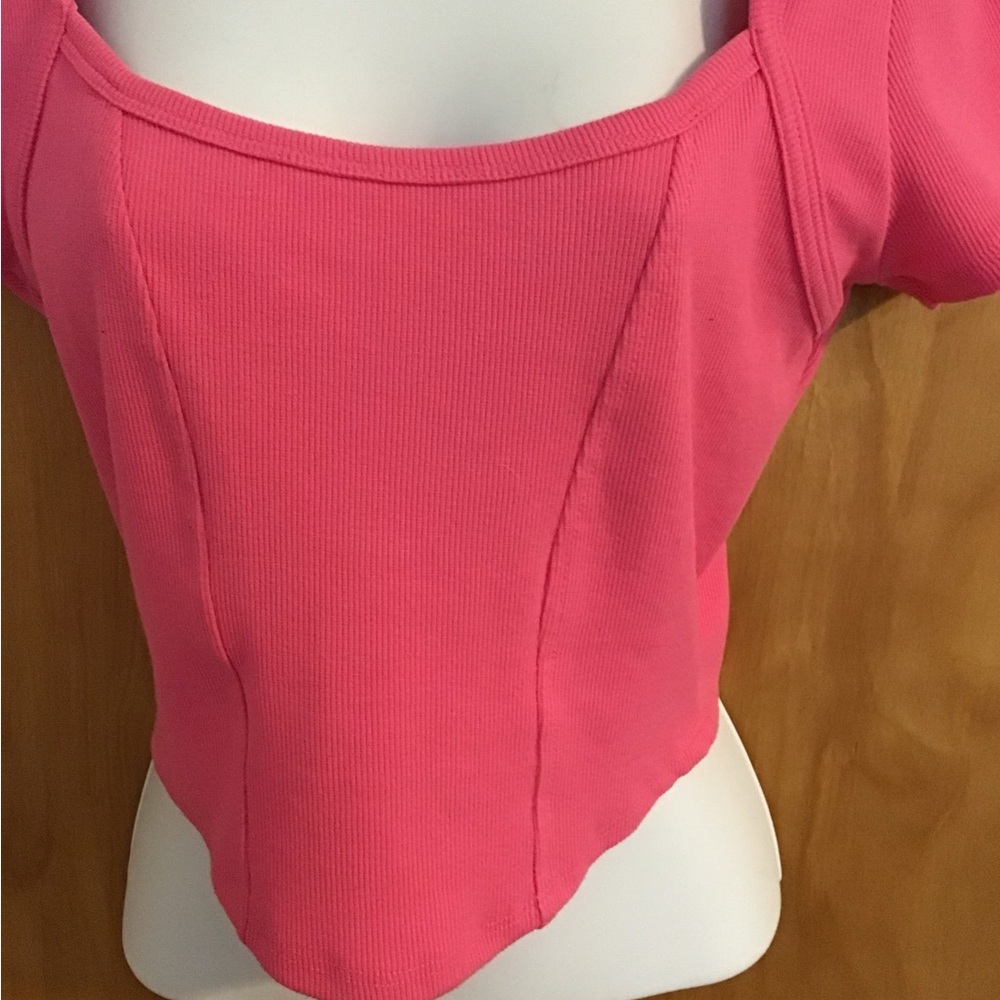 New Ribbed Crop Top - Picture 4 of 6